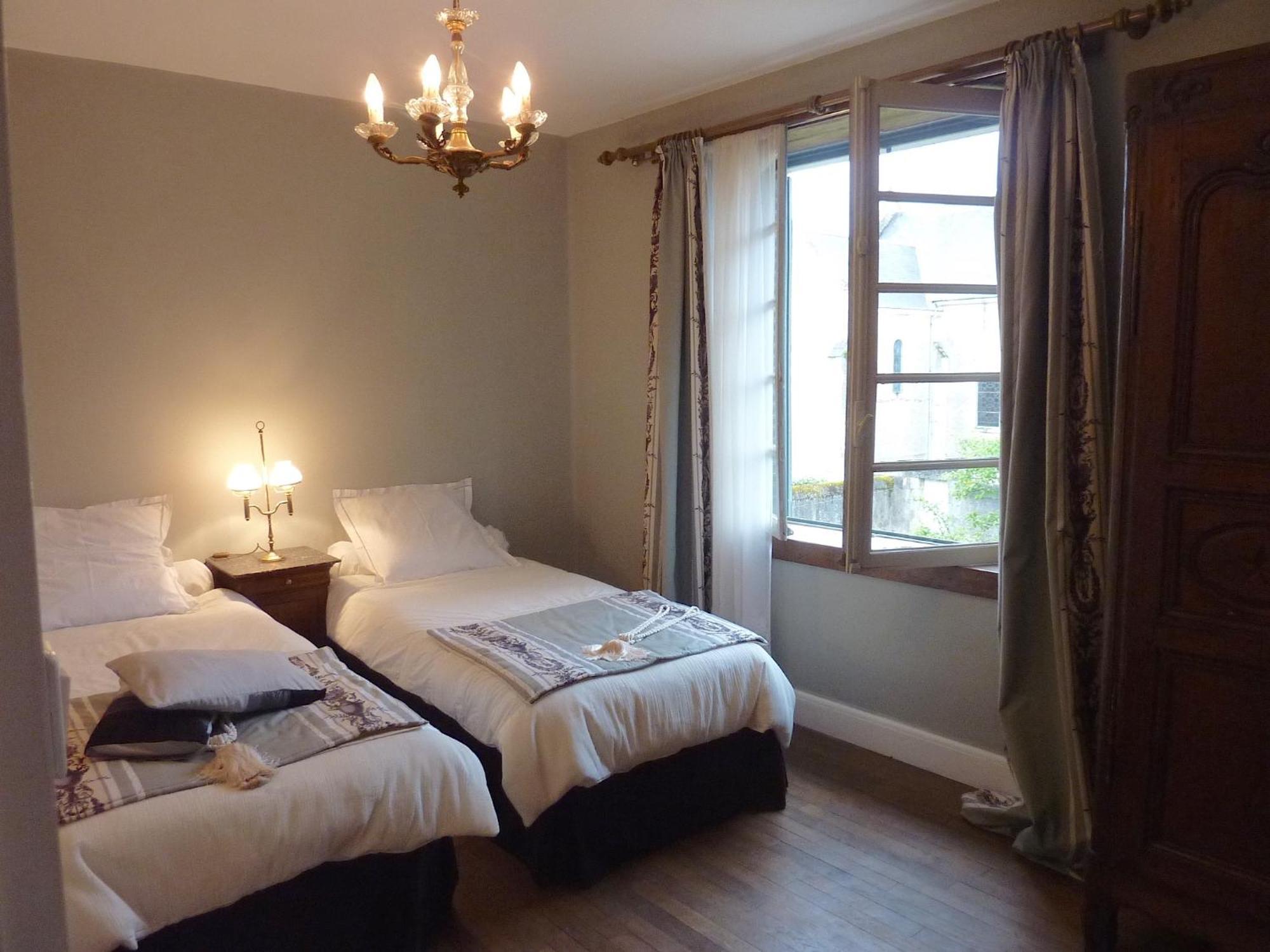 Le Logis Alexandra Bnb La Trimouille Exterior foto
